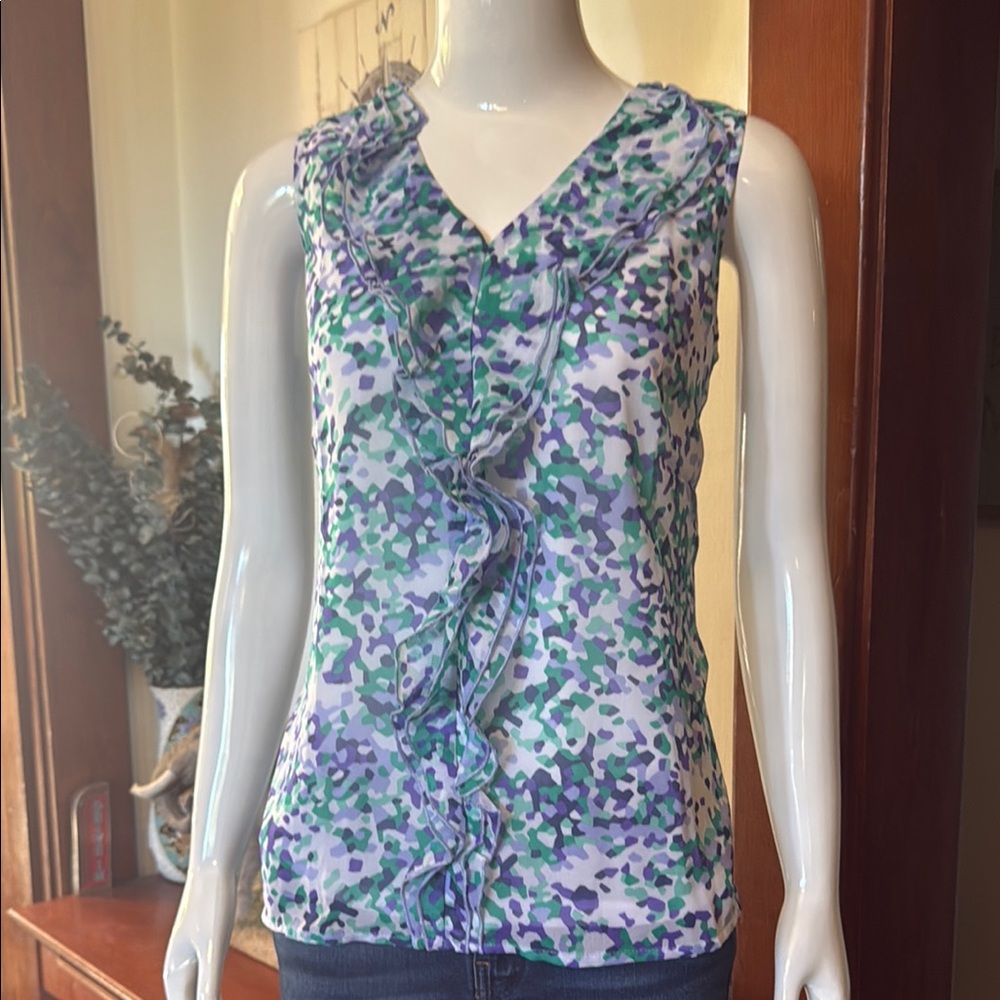 NWT northern reflections size small Floral Sleeveless Top - Purple and Green